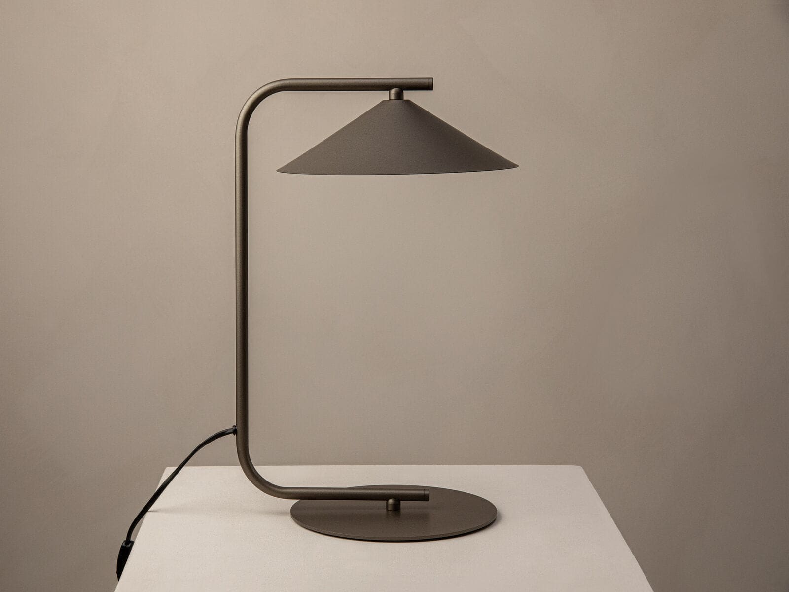Metal (Met brw) / Brown